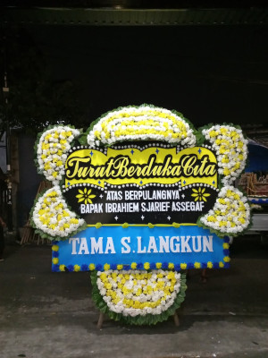 Papan Bunga Duka di Nyerot